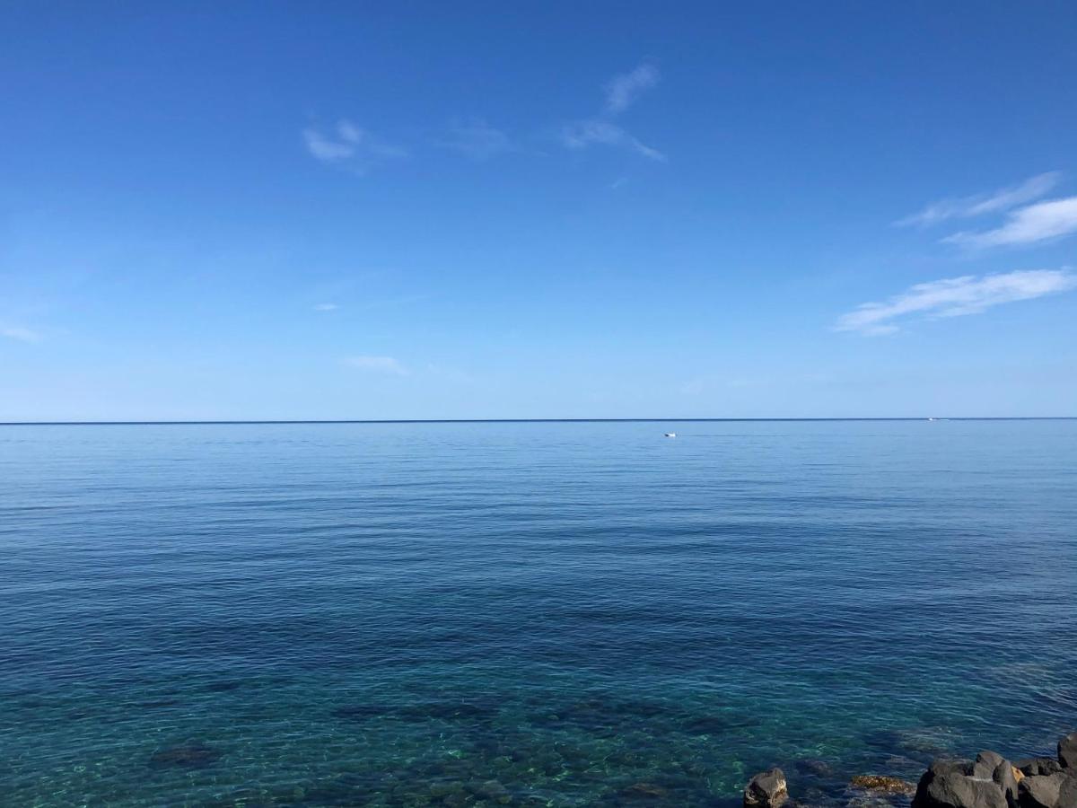 Appartamento Casasolemare Fondachello Fondachello  Exterior foto